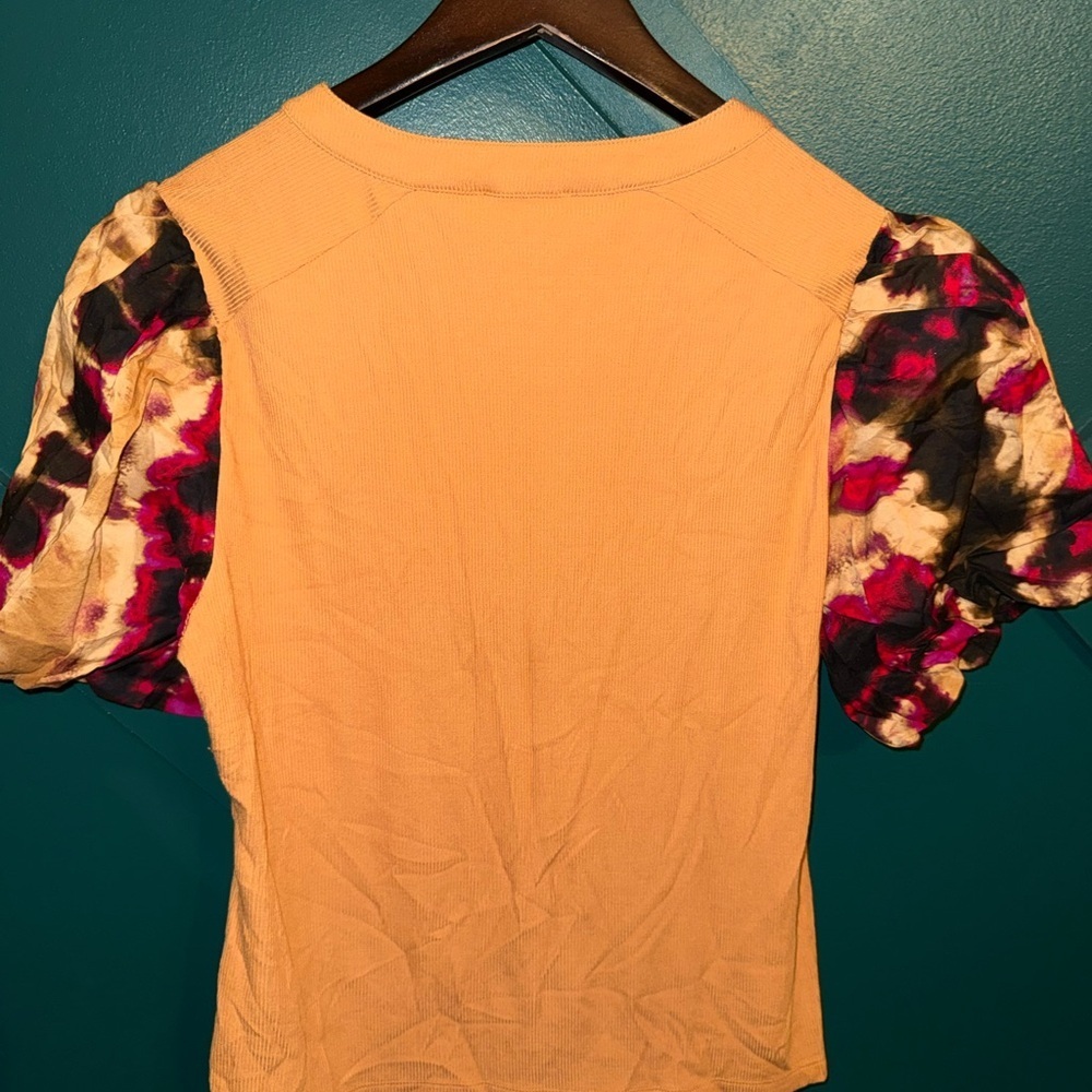 DKNY Tan Top with Multicolor Puff Sleeves - Picture 7 of 8